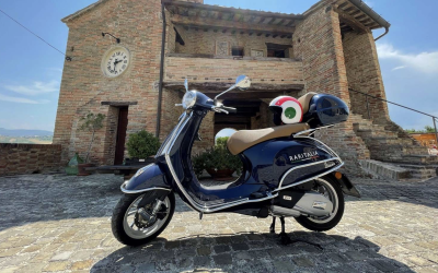 Met de Vespa langs de kastelen van Arcevia: een onvergetelijke ontdekkingstocht door Le Marche